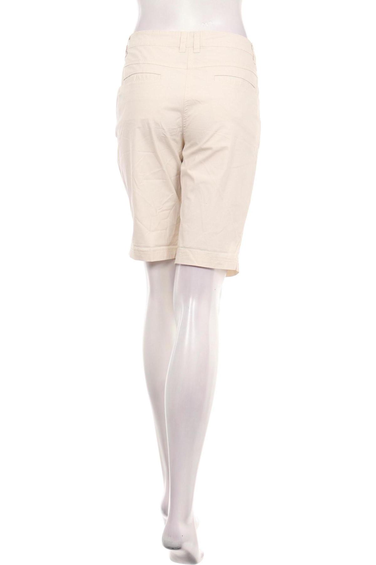 Къси панталони UP FASHION2