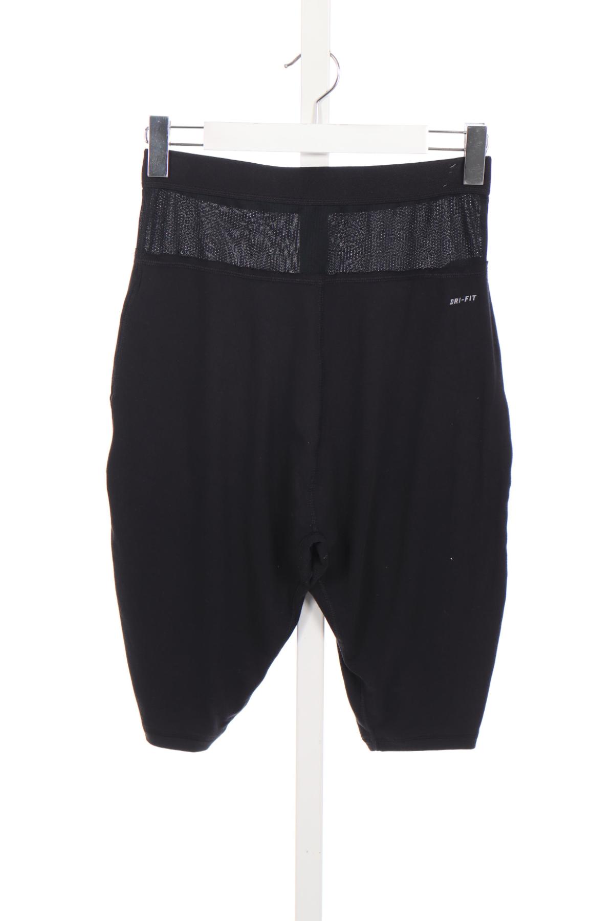 Къси панталони NIKE2