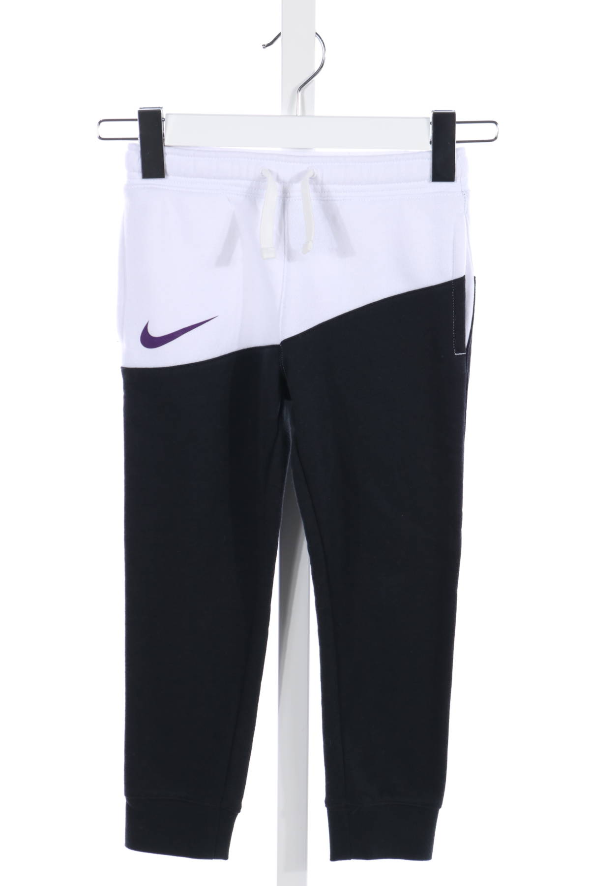 Детско спортно долнище Nike1 - Mania Детско спортно долнище Nike1