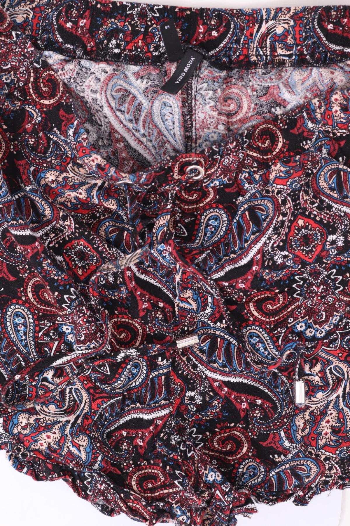 Къси панталони VERO MODA3