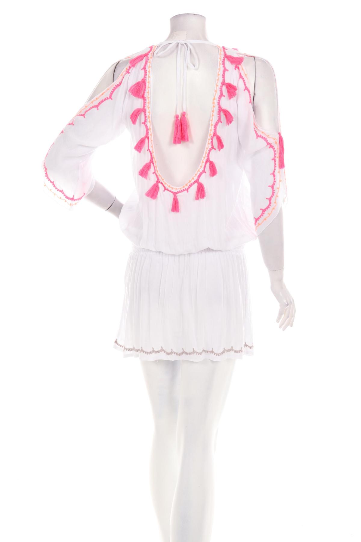 Плажна рокля NO NAME2