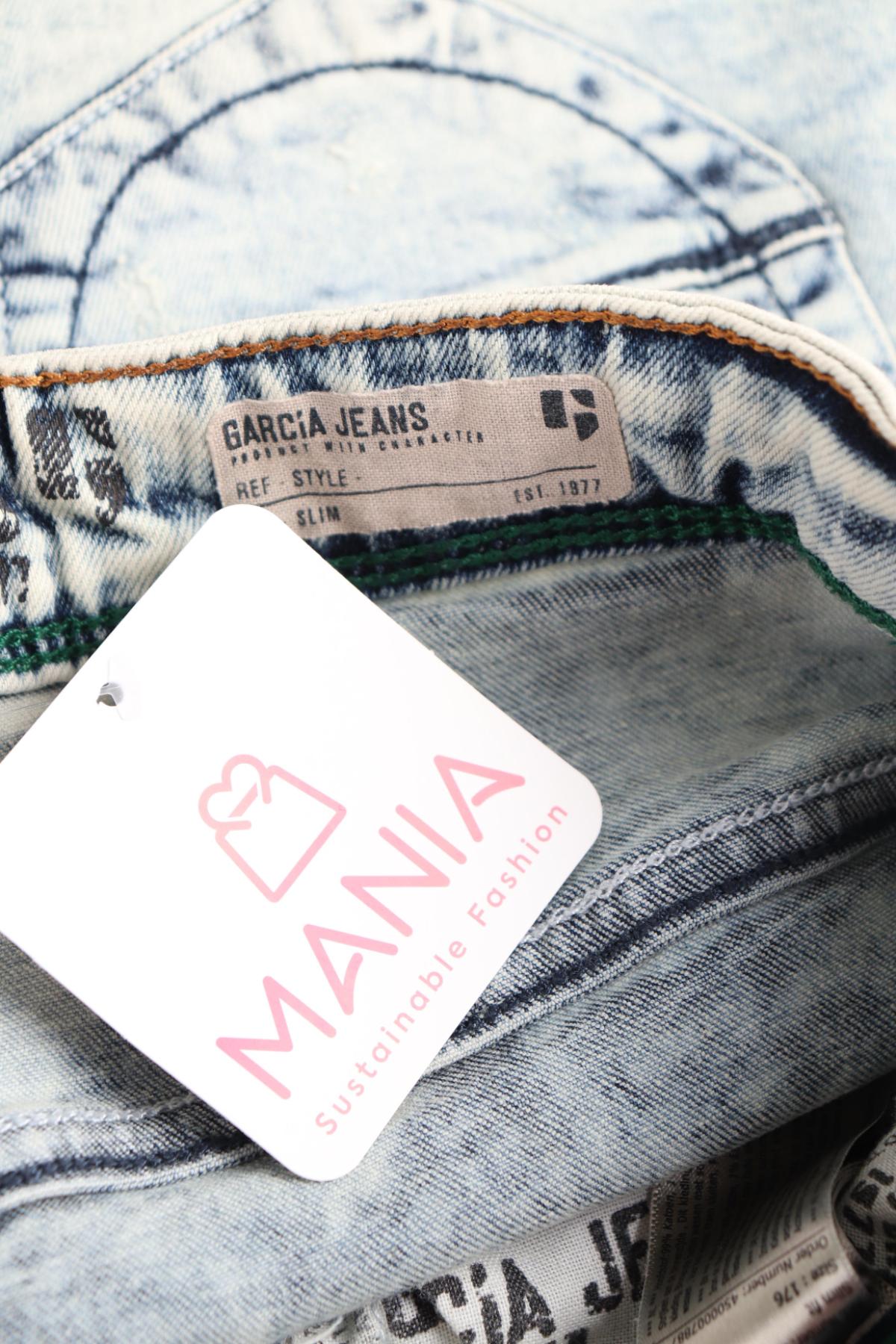 Детски къси панталони GARCIA JEANS3 - Mania Детски къси панталони GARCIA JEANS3
