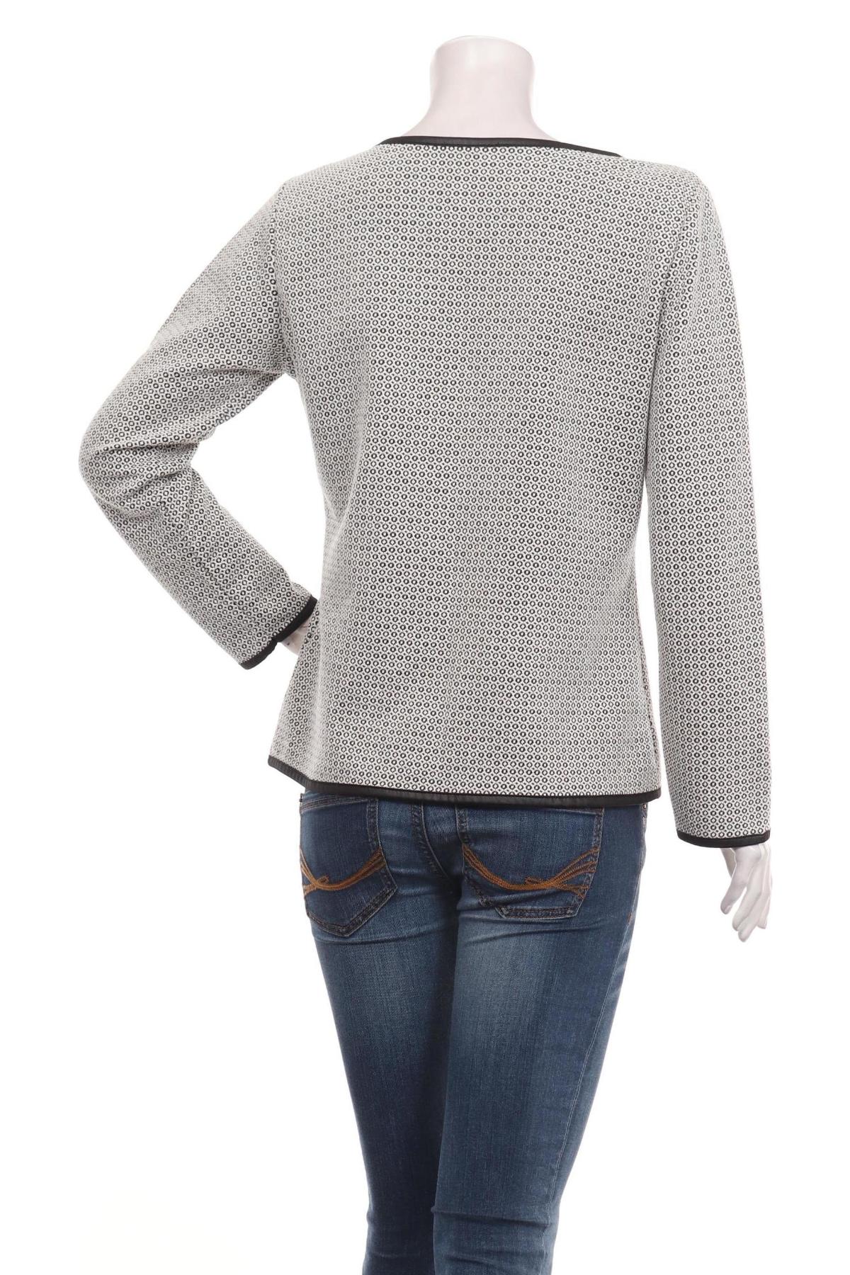 Жилетка NO NAME2