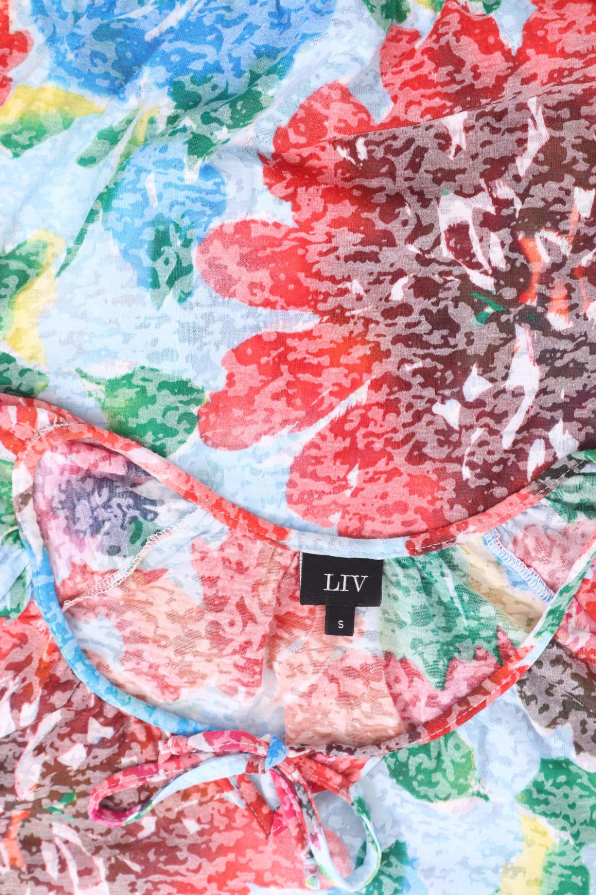 Блузи от Тениски LIV3