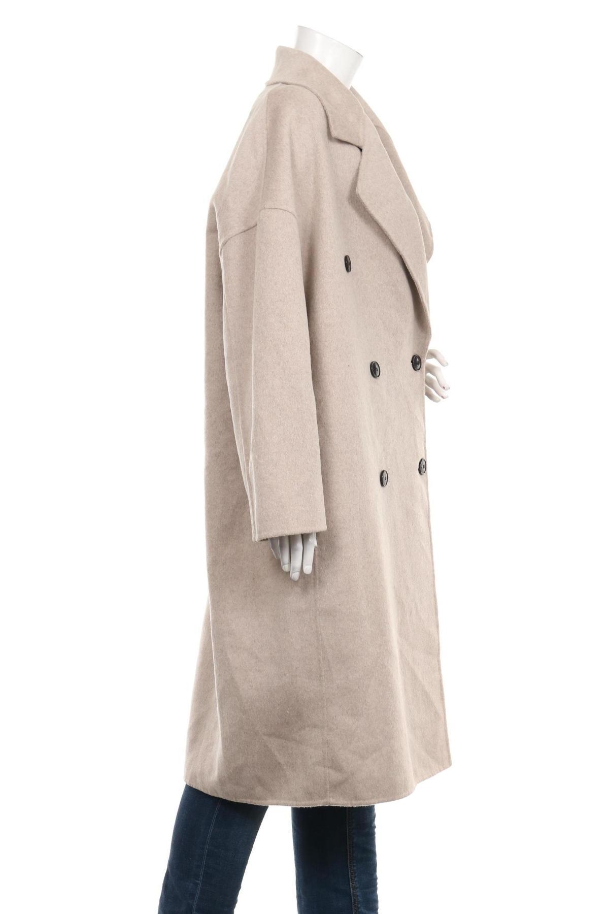 Зимно палто MANGO3