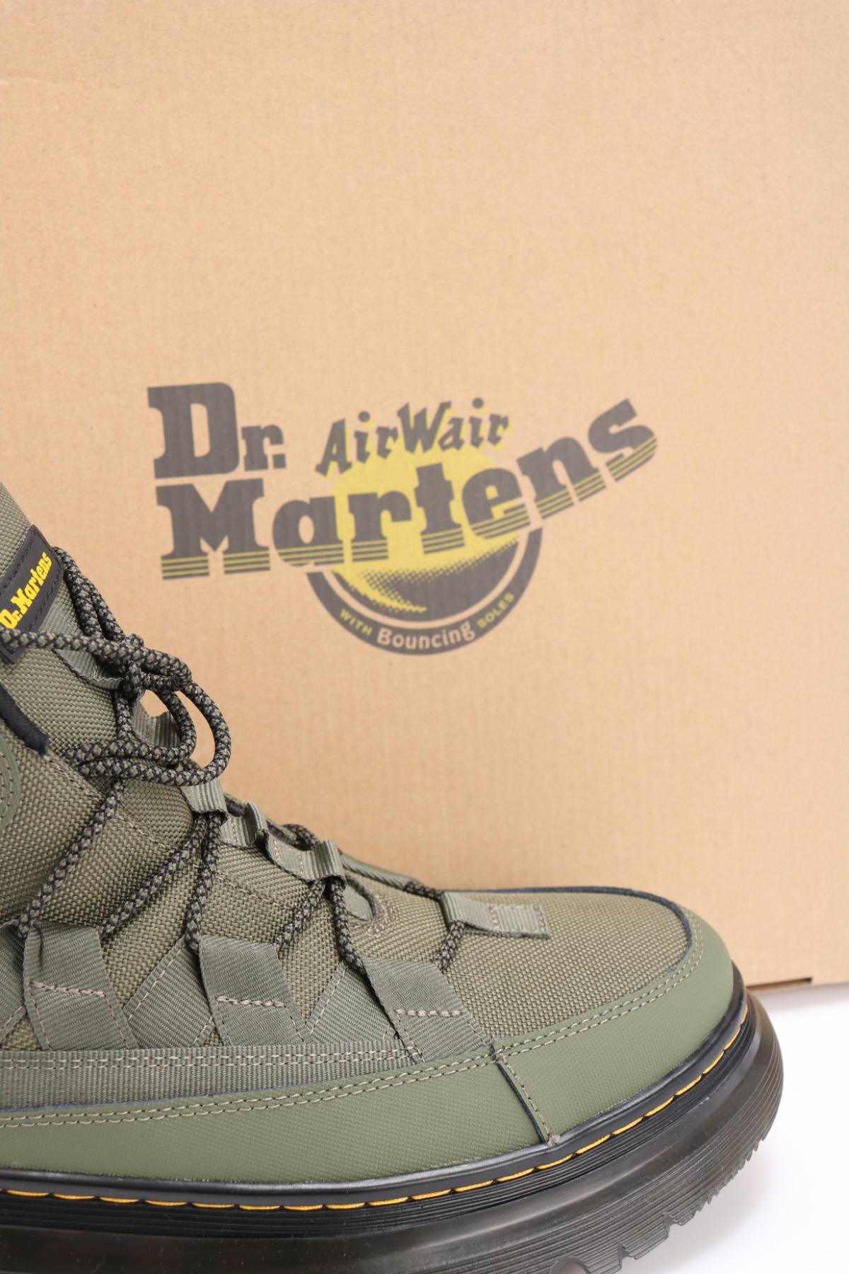 Боти DR. MARTENS4