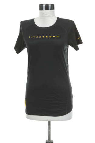 Спортна тениска NIKE - Mania Спортна тениска NIKE