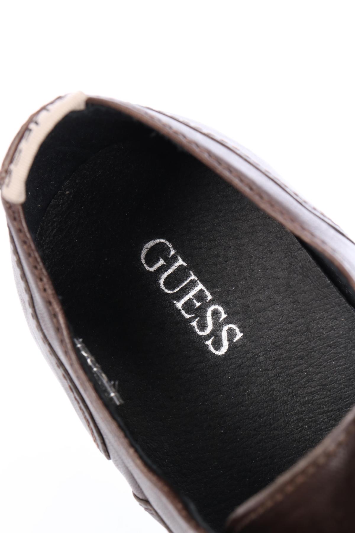 Спортни/Ежедневни обувки GUESS4