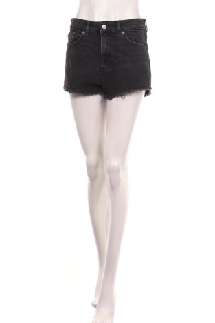 Blugi scurţi H&M DIVIDED
