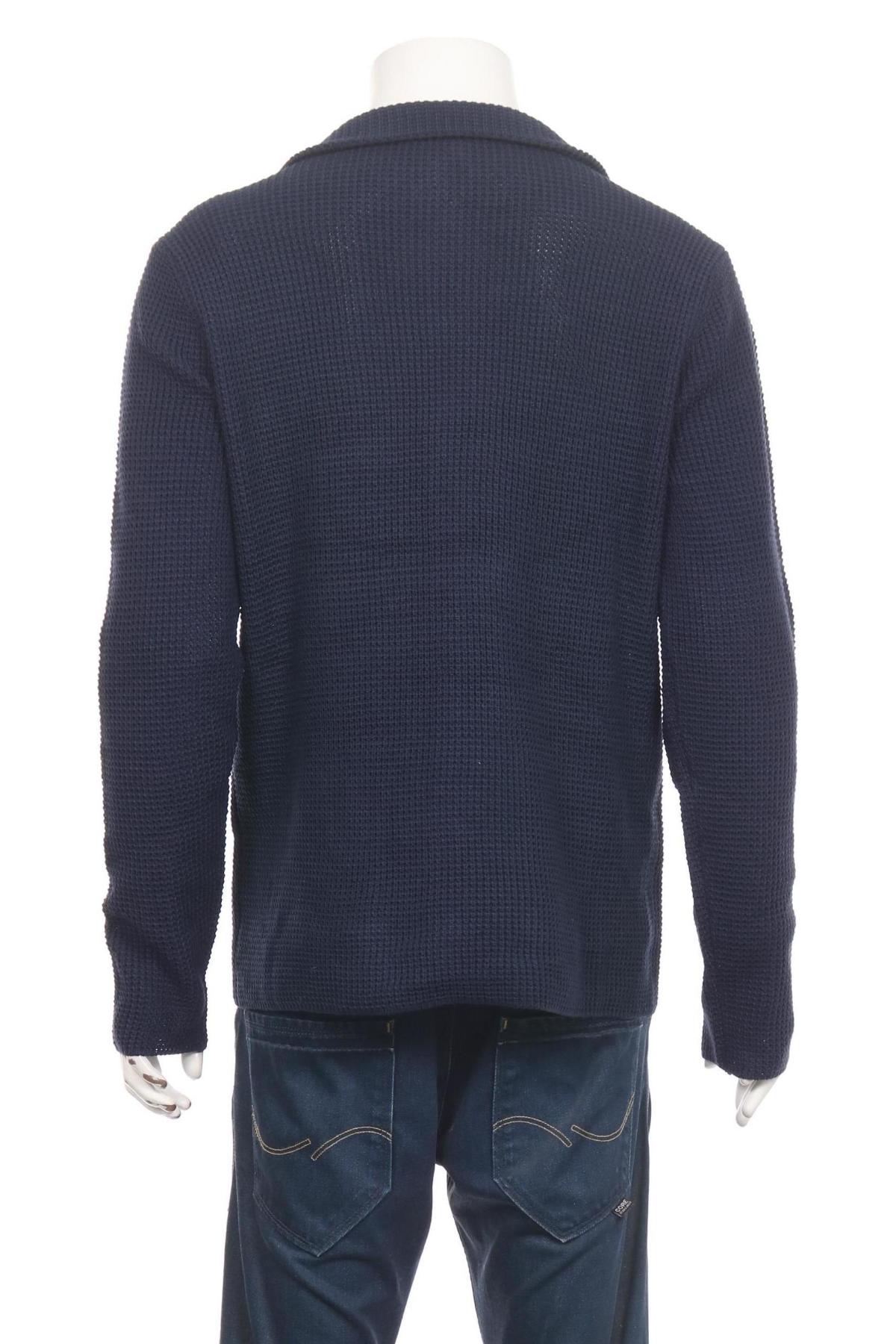 Жилетка NO NAME2