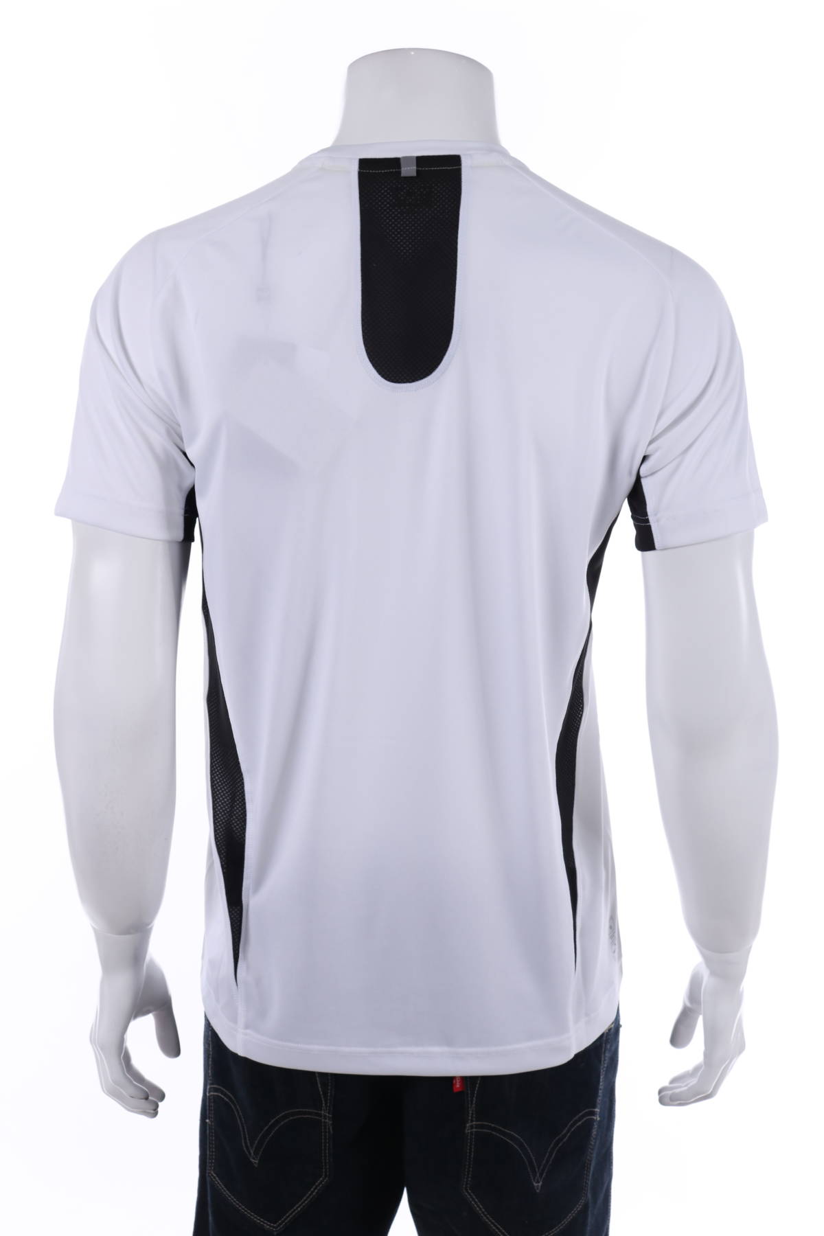 Спортна тениска Emporio Armani2 - Mania Спортна тениска Emporio Armani2