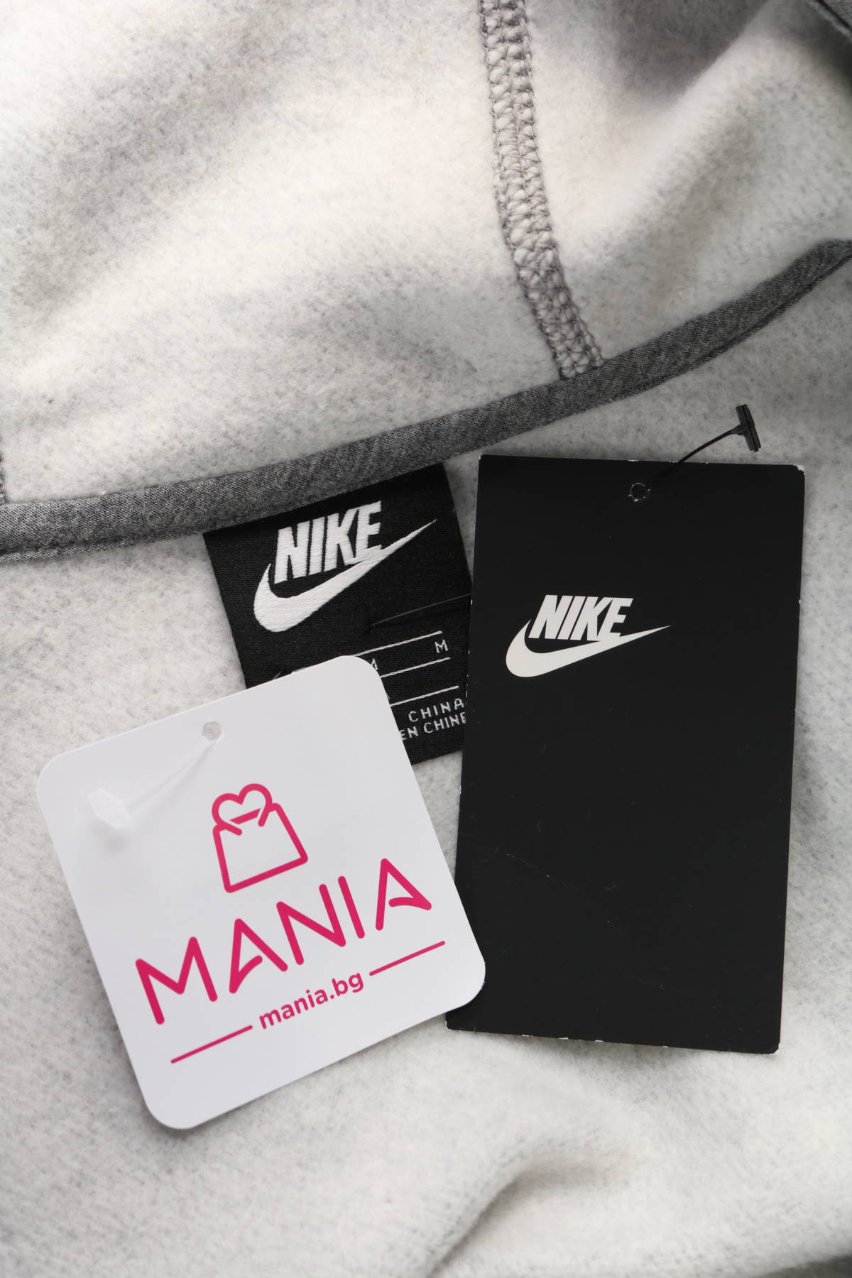 Детско спортно горнище Nike3 - Mania Детско спортно горнище Nike3