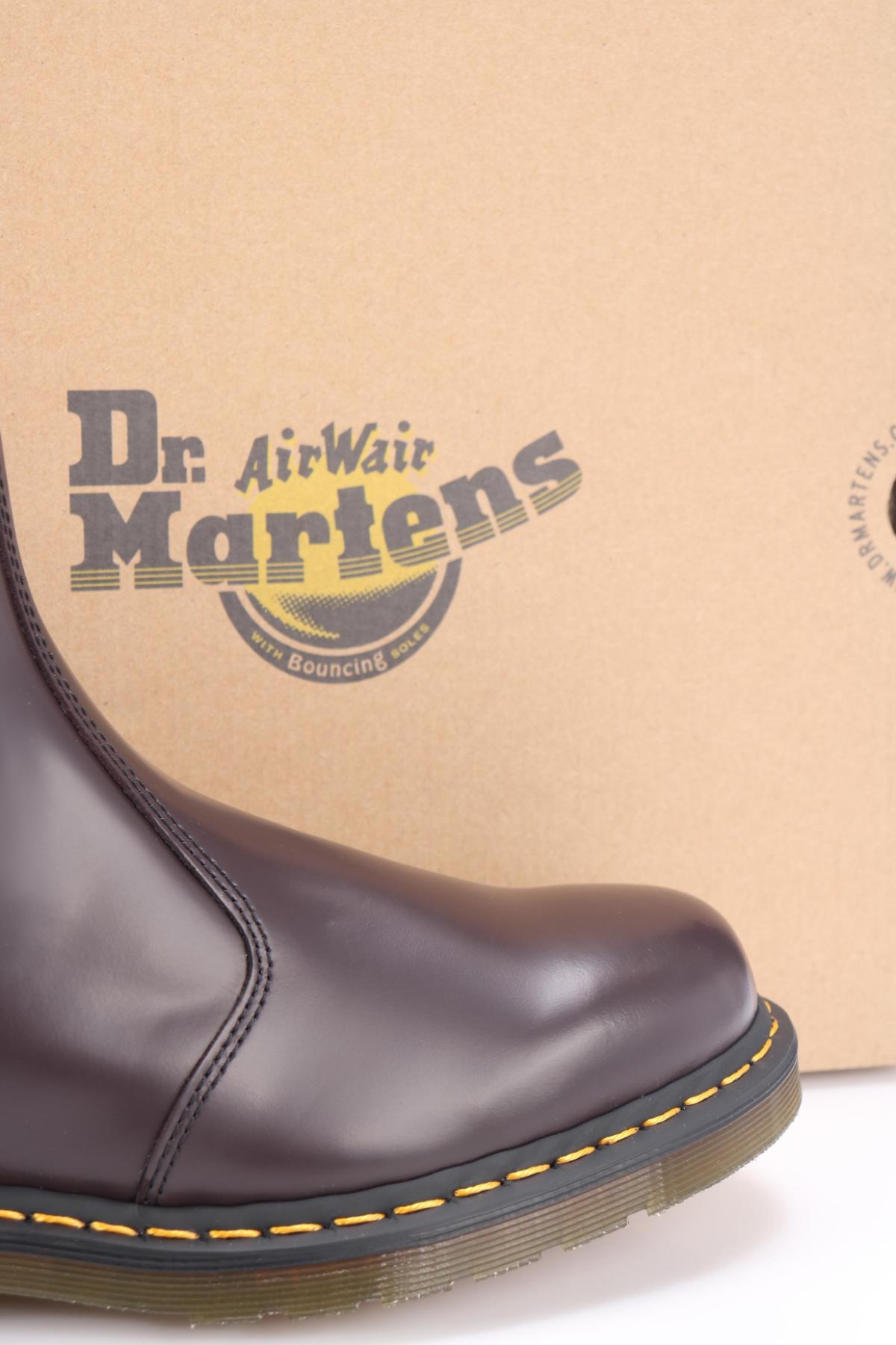 Боти DR. MARTENS4