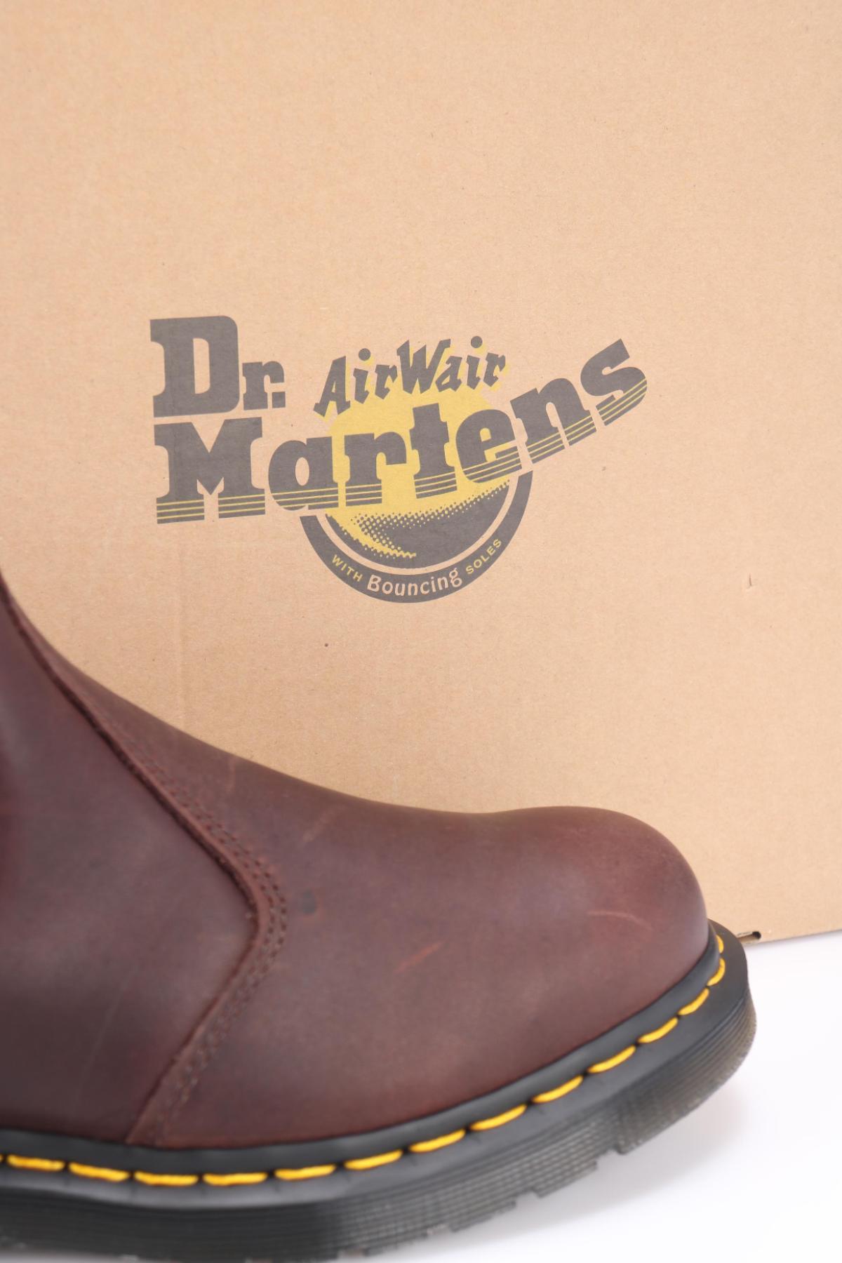 Боти DR. MARTENS4