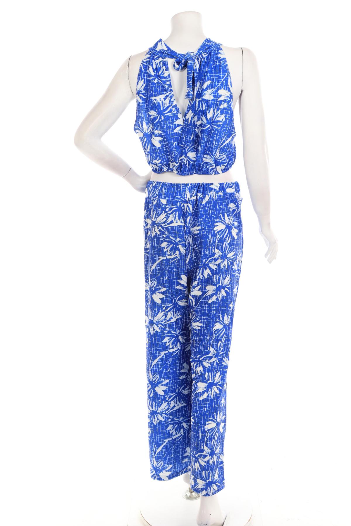 Костюм с панталон NO NAME2