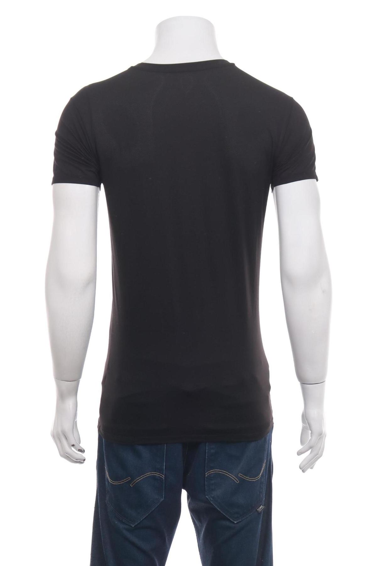 Спортна тениска UNIQLO2