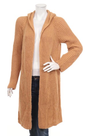 Жилетка NO NAME