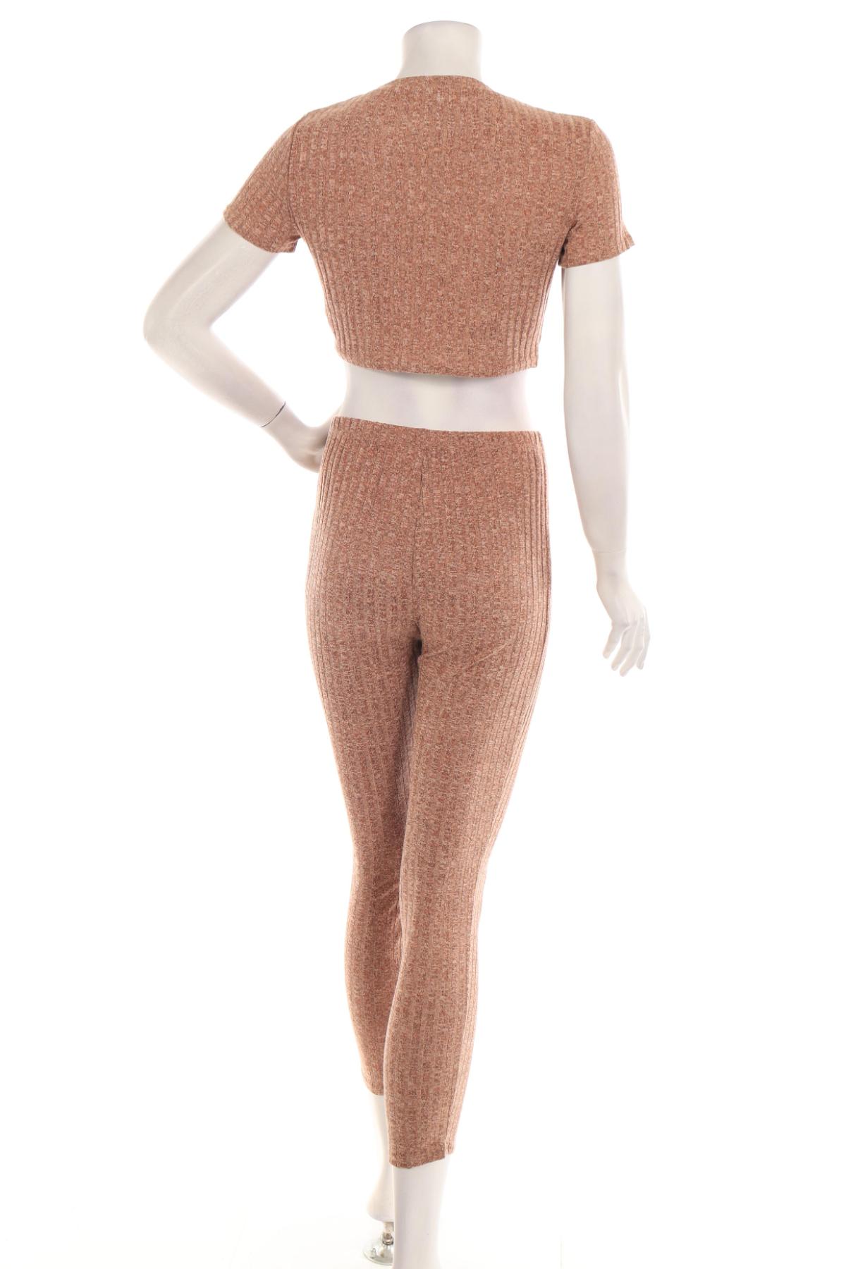 Костюм с панталон NO NAME2