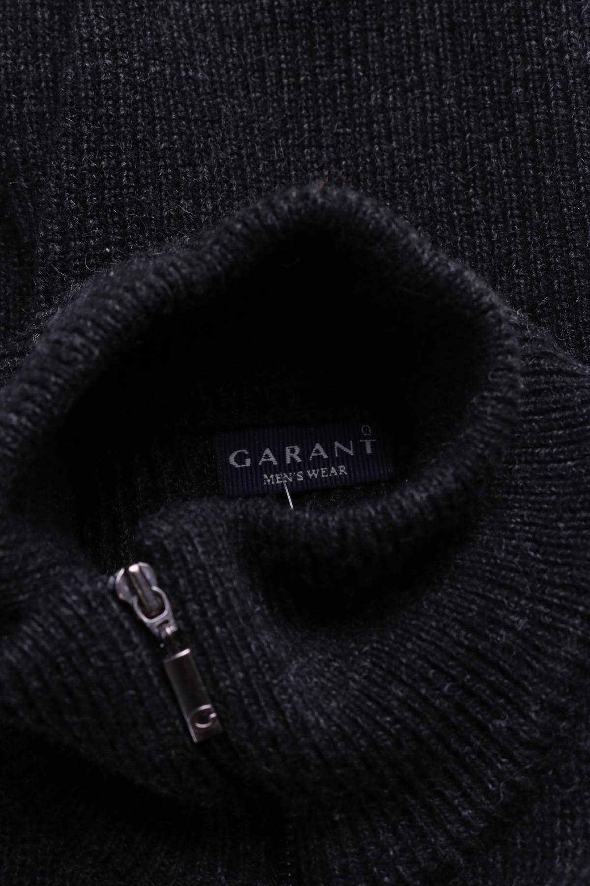 Пуловер с поло яка GARANT3