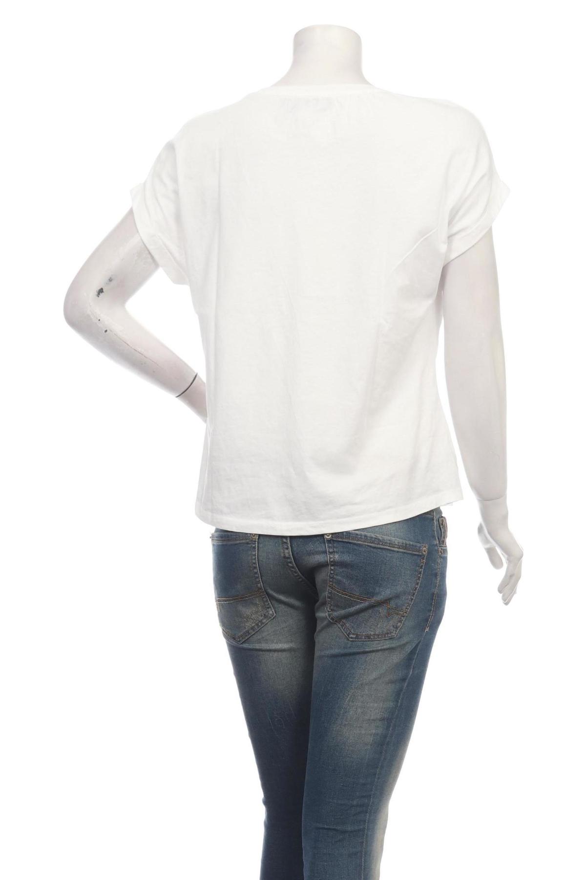 Тениска с щампа HALLHUBER2