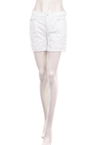 Pantaloni scurţi EVER.ME