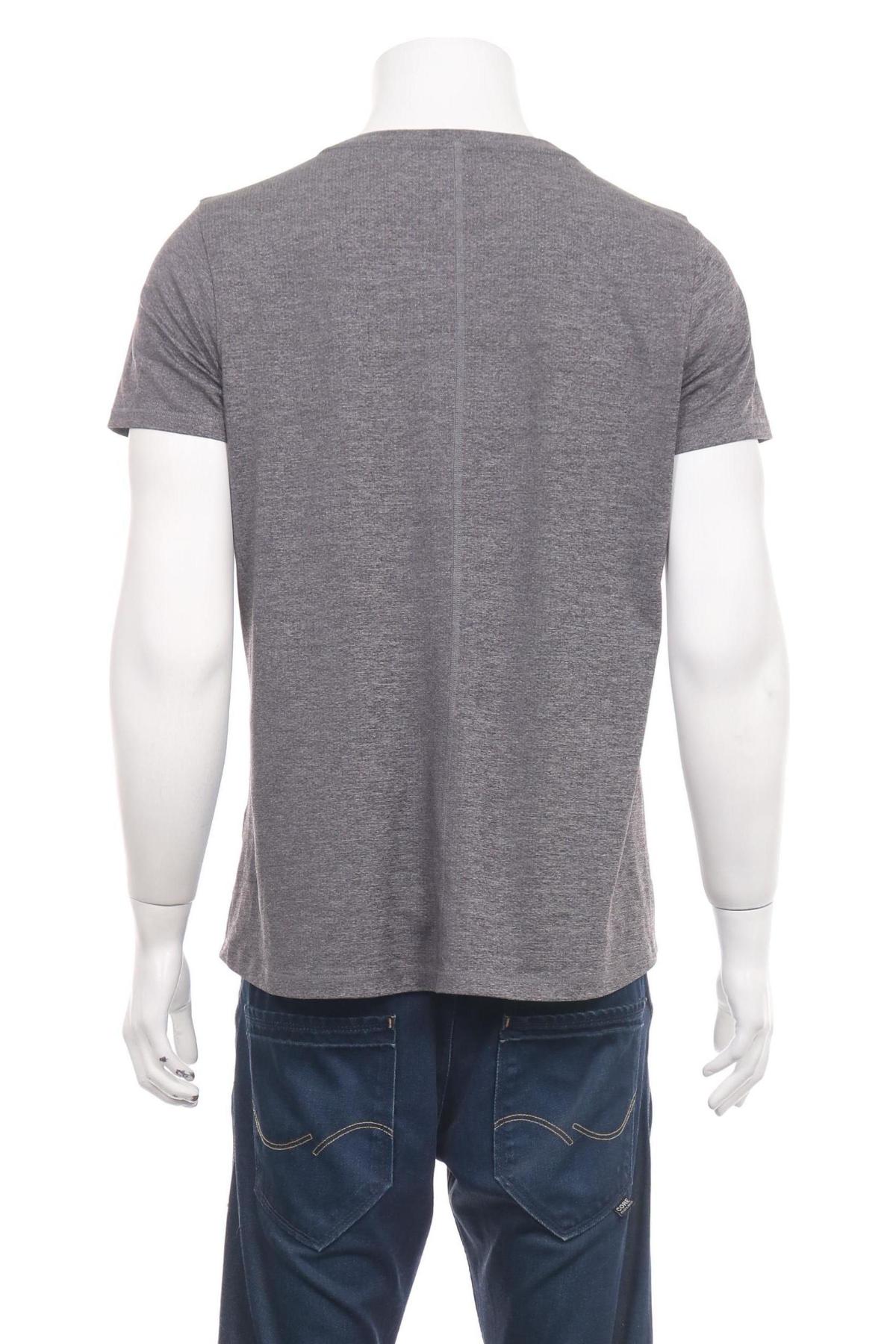 Спортна тениска UNDER ARMOUR2