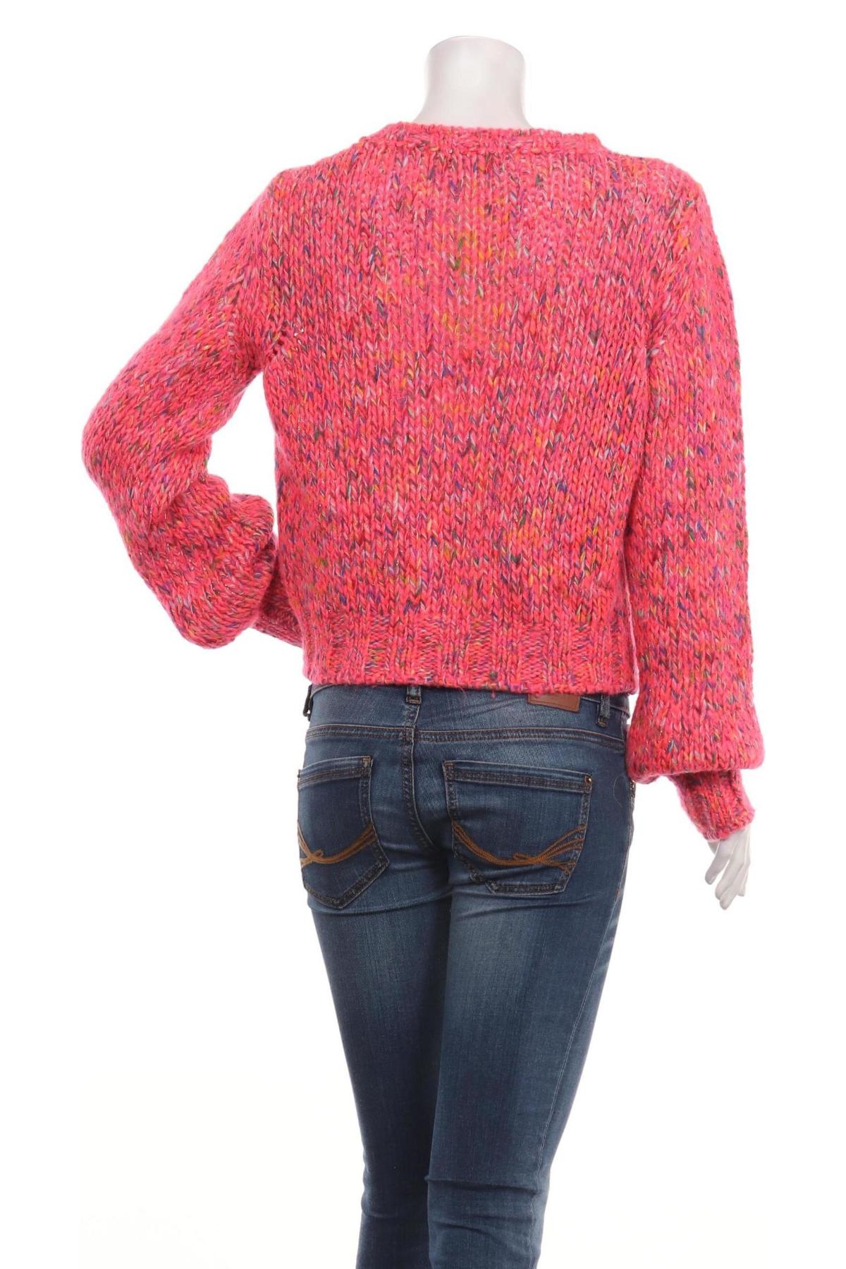 Пуловер GUESS2