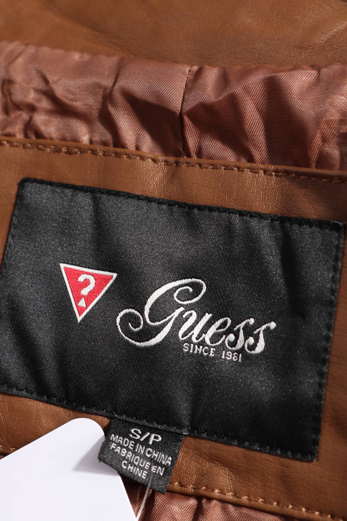 Кожено яке Guess3 - Mania Кожено яке Guess3