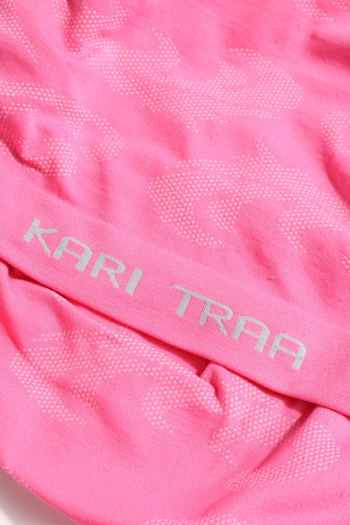 Спортна тениска KARI TRAA3