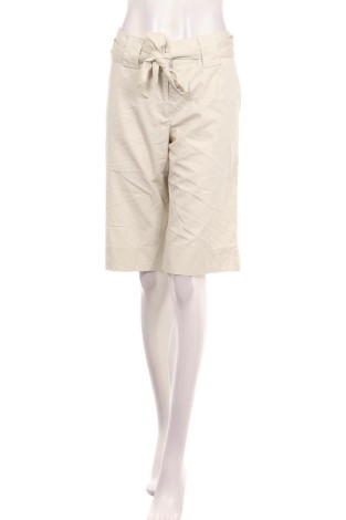 Pantaloni scurţi TREND