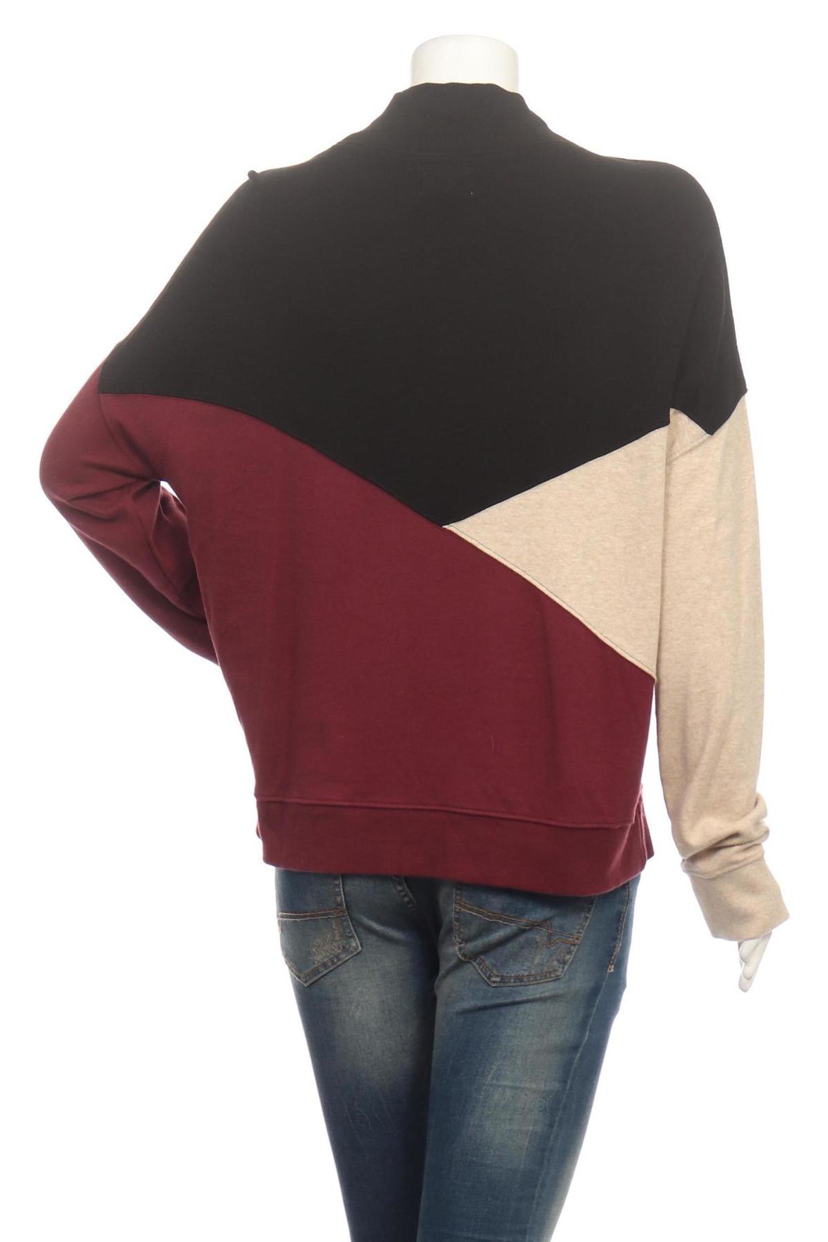 Спортна блуза NO NAME2