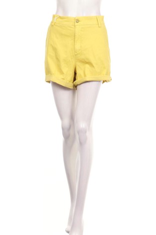Pantaloni scurţi MUSTANG