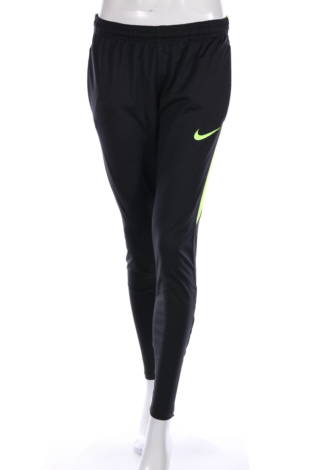 Спортно долнище Nike - Mania Спортно долнище Nike