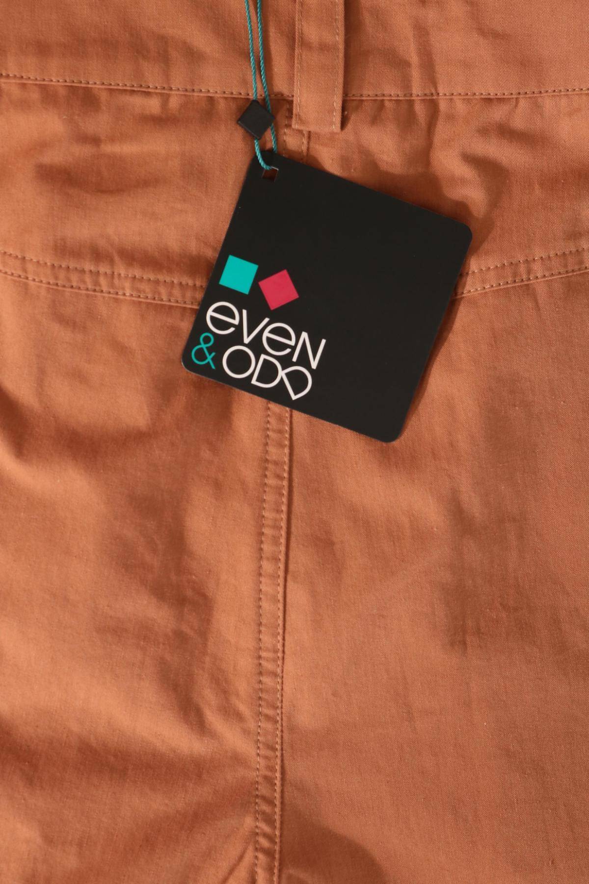 Къси панталони EVEN&ODD3