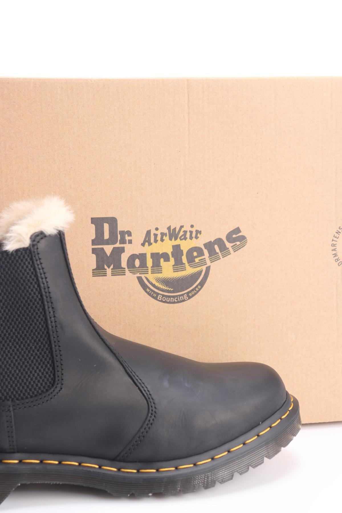 Боти DR. MARTENS4