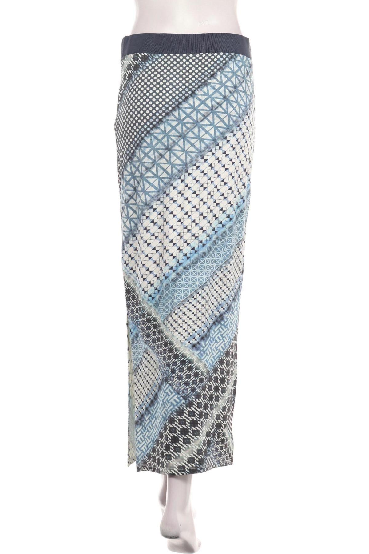 Пола TRAMONTANA2