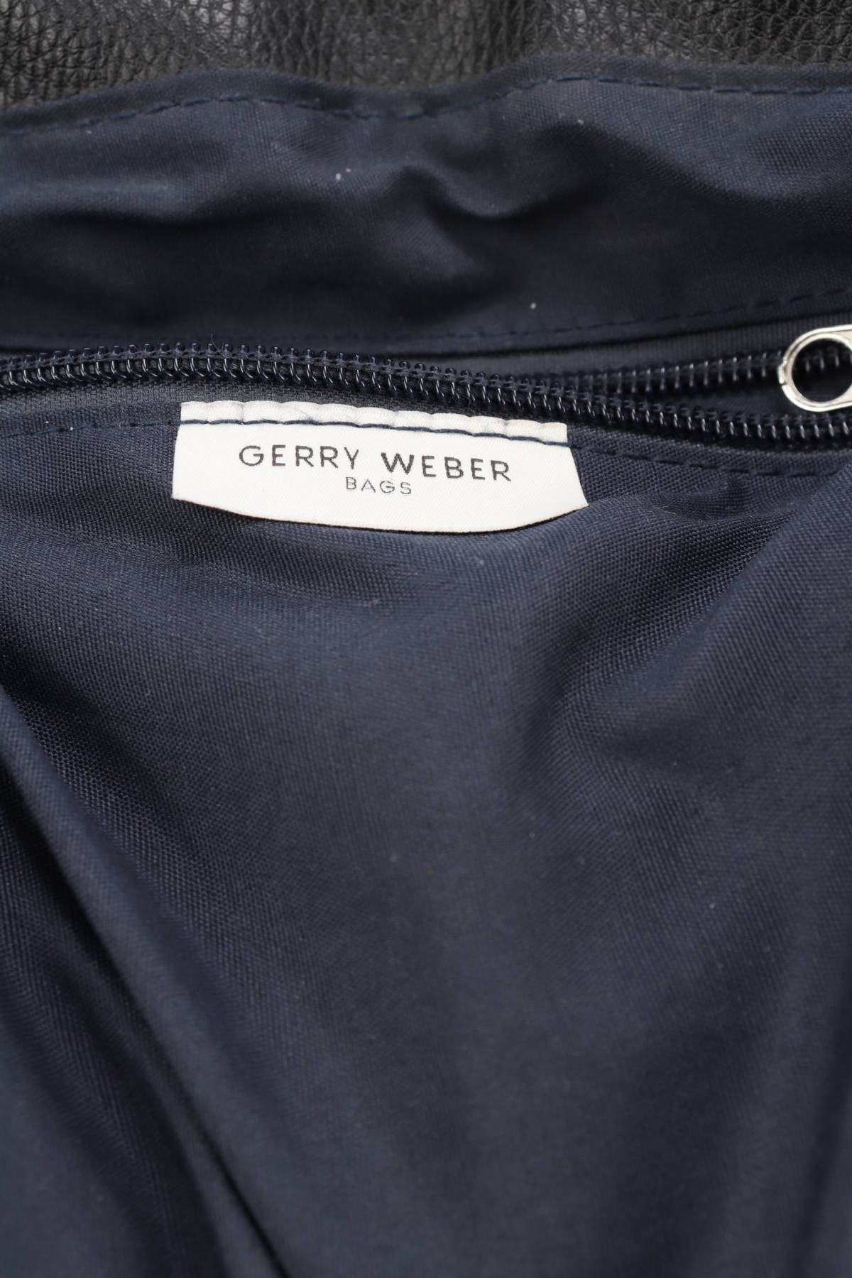Кожена чанта GERRY WEBER3
