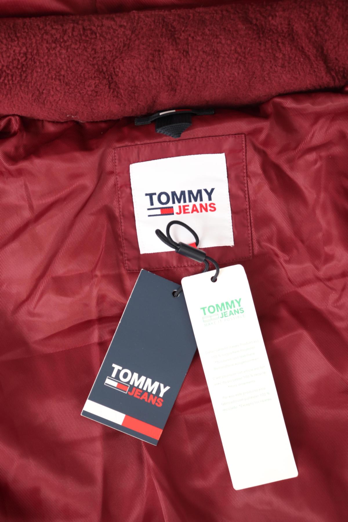Зимно яке TOMMY JEANS4