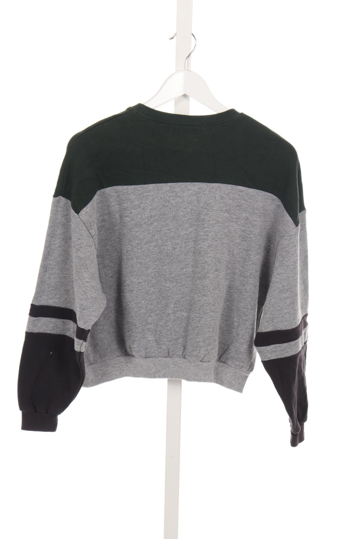 Спортна блуза PULL&BEAR2