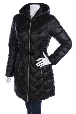 Зимно яке Guess - Mania Зимно яке Guess