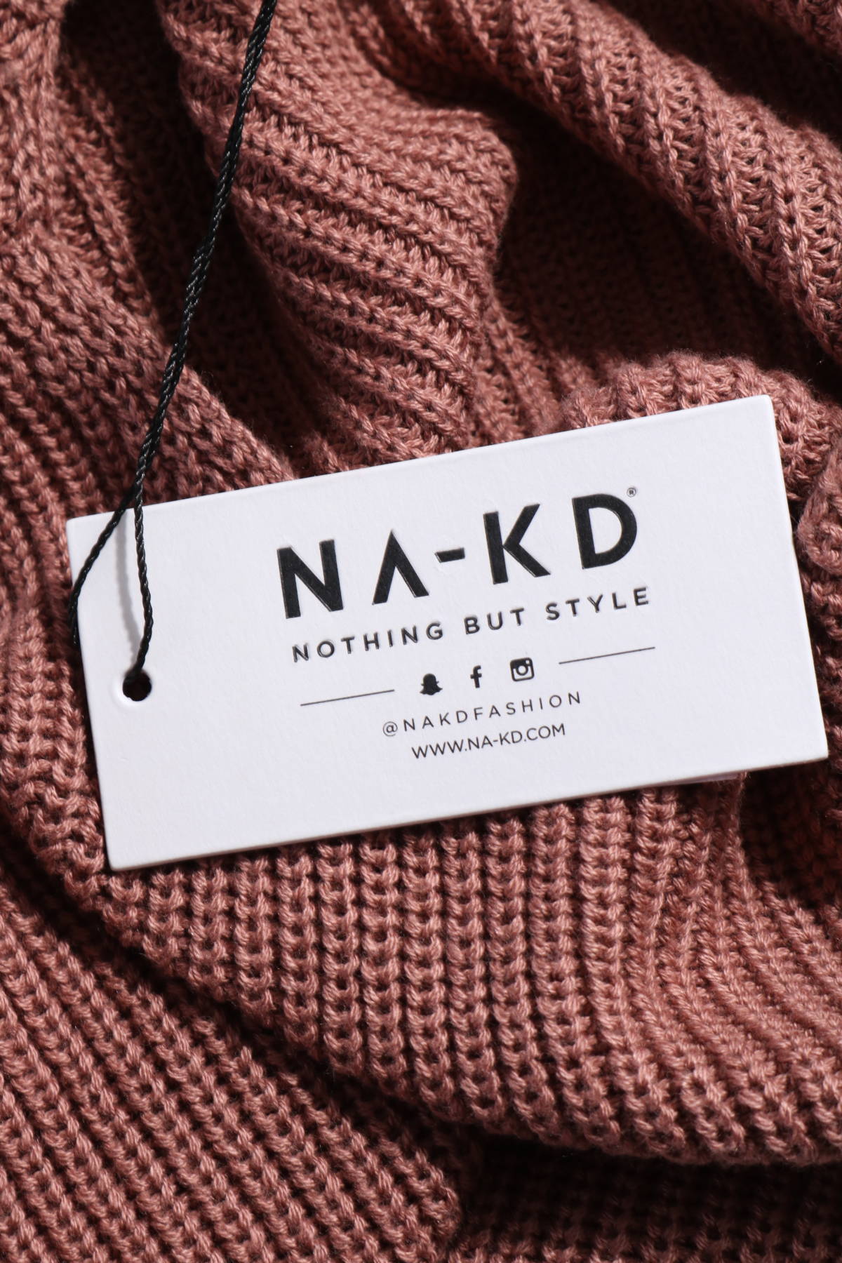 Пуловер NA-KD3