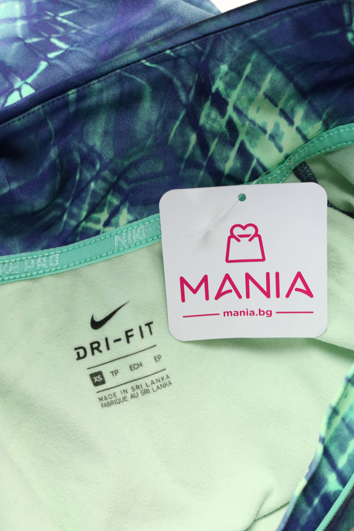 Спортна блуза Nike3 - Mania Спортна блуза Nike3