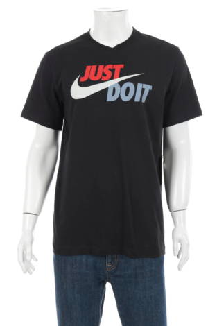 Спортна тениска Nike - Mania Спортна тениска Nike