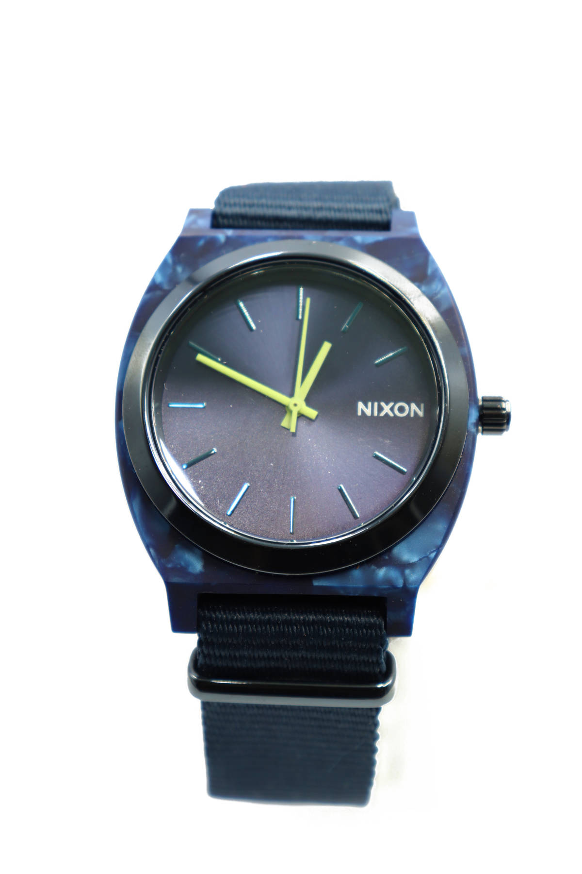 Часовник NIXON2