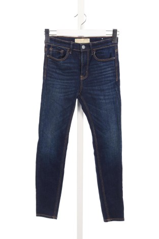 Blugi elastici STRADIVARIUS