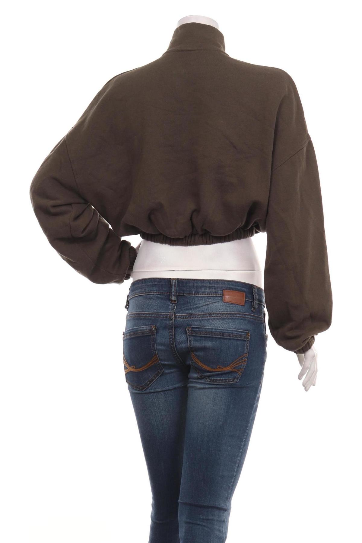 Спортна блуза PULL&BEAR2