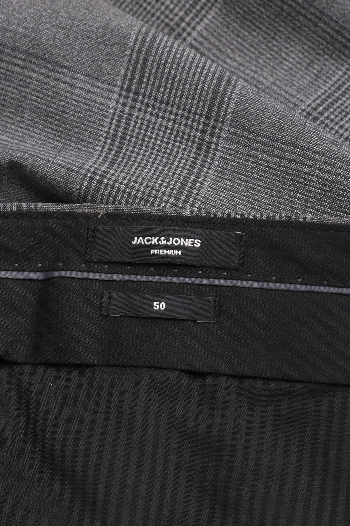 Официален панталон JACK & JONES4