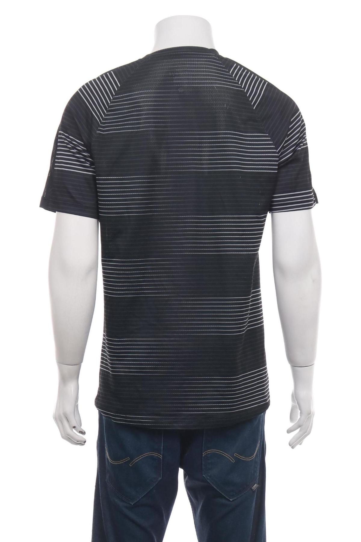 Спортна тениска NIKE2