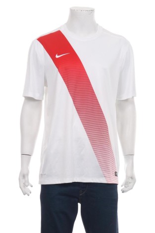 Спортна тениска NIKE