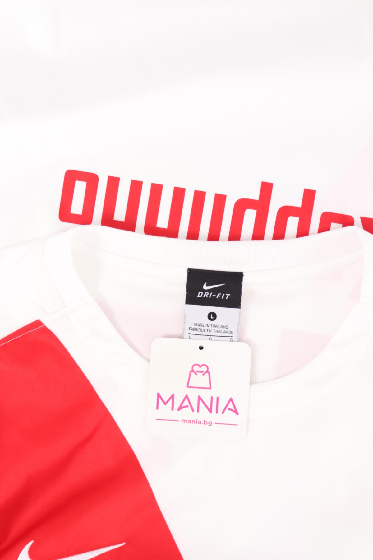 Спортна тениска NIKE3